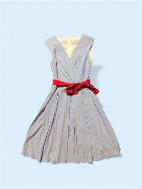 Classic Sleeveless Blue-Gray Sundress with Red Waist Tie